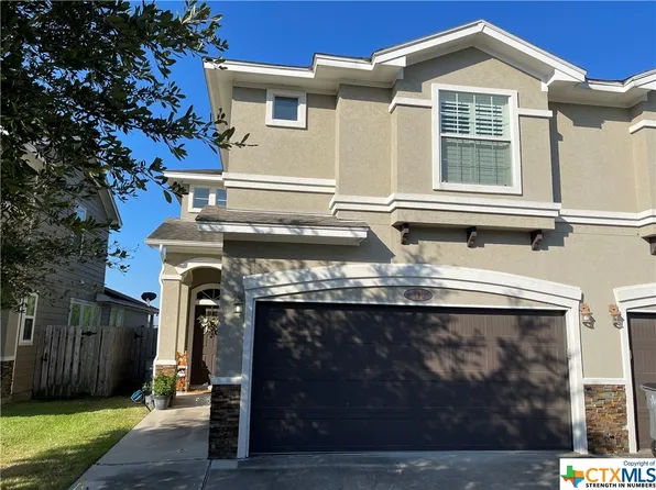 109 Fleetwood Dr, Victoria, TX 77901