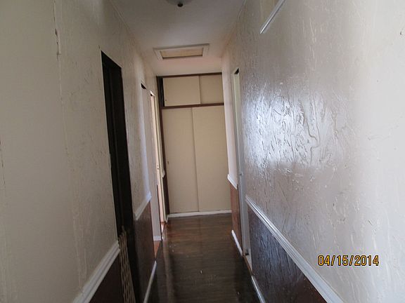 HALL TO 3 BEDROOMS