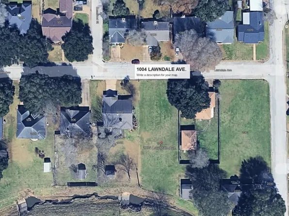 1004 Lawndale Ave, Brenham, TX 77833