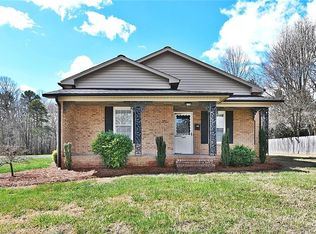 649 S Salisbury St, Mocksville, NC 27028
