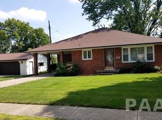 1360 E Elm St, Canton, IL 61520