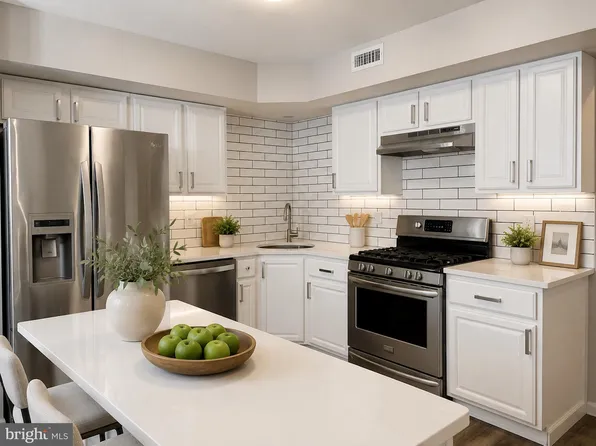 20 Sandra Rd, Voorhees, NJ 08043