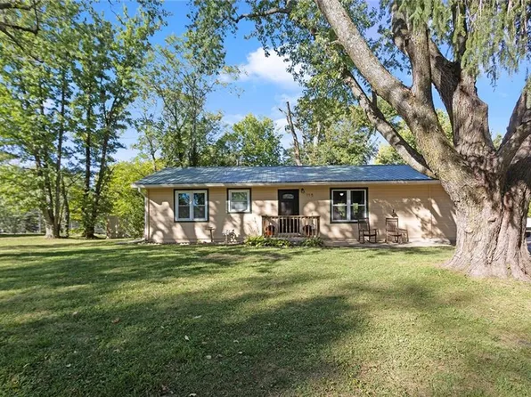 115 O E Ave, Wood Heights, MO 64024