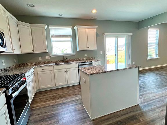 5th image of 2472 Creekland Dr