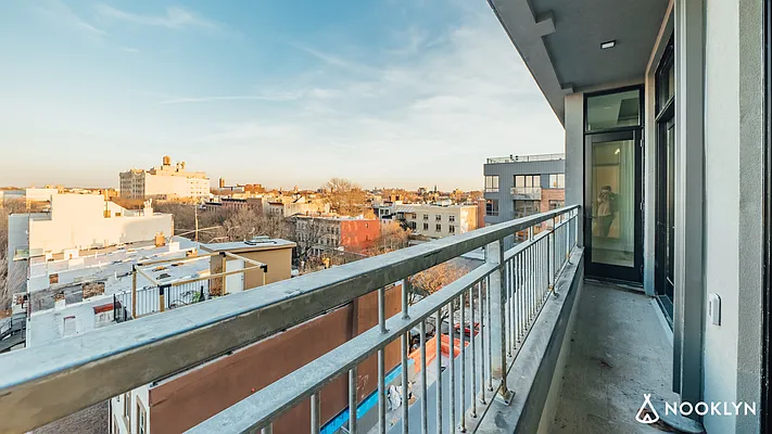 Rented by Nooklyn NYC LLC | media 127