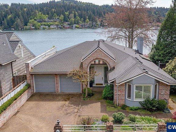 2nd image of 3406 Lakeview Blvd