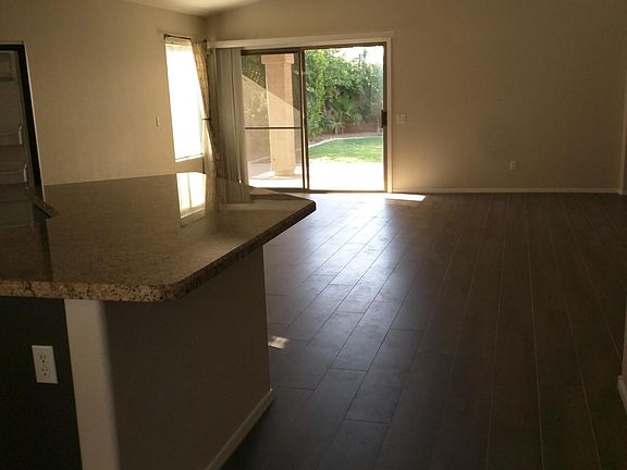 5th image of 1384 W Mead Dr