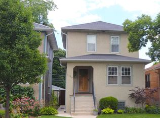 1168 S Ridgeland Ave, Oak Park, IL 60304