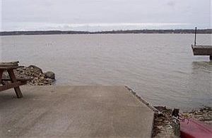 5th image of 3416 S Memorial Shoreway Dr