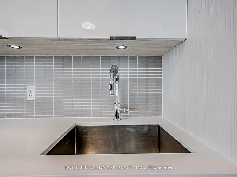 56 Annie Craig Dr #4008 — Photo 12