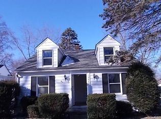 18675 Floral St, Livonia, MI 48152