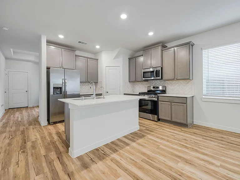 21647 Alberta Forest Cir — Photo 6