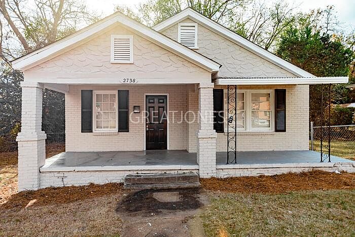 1st image of 2738 Hood St