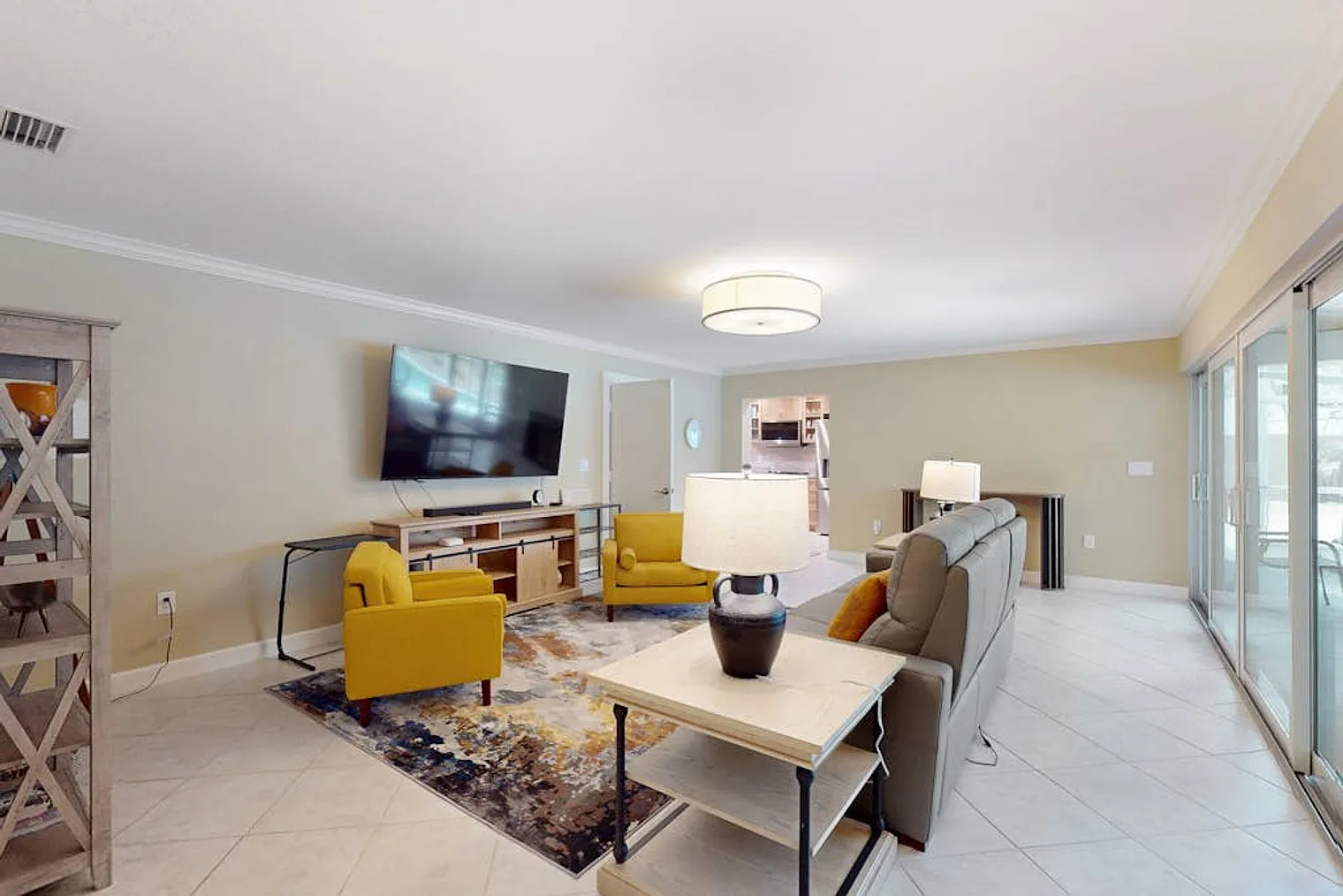 4 bed, 3.0 bath, 3293 sqft, $11,772 — Photo 3