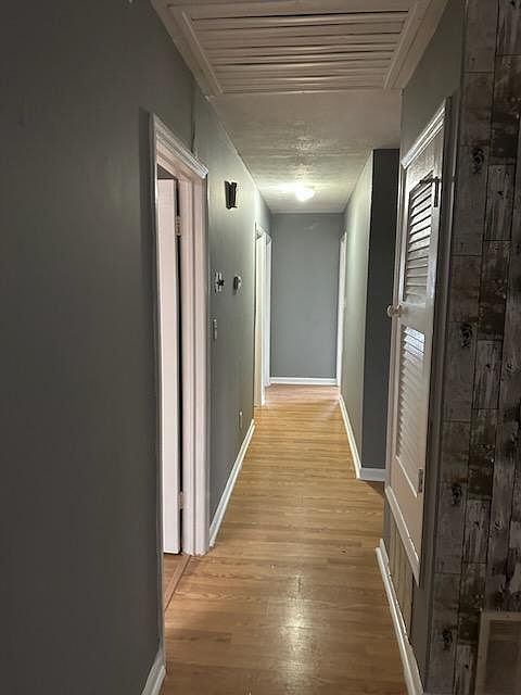 2nd image of 4048 Seven Hills Trl