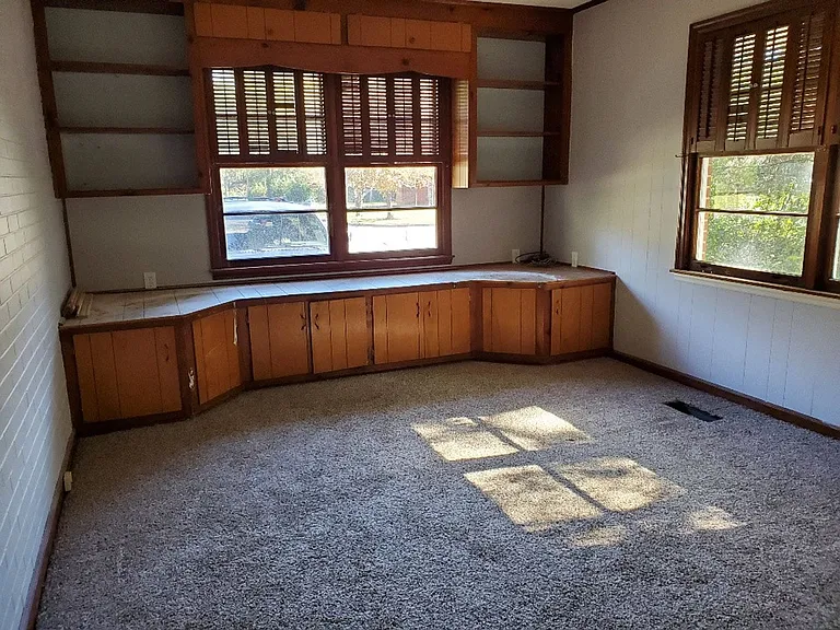 1120 Edgewood Dr — Photo 11