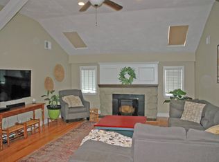 4 King St, Salem, NH 03079