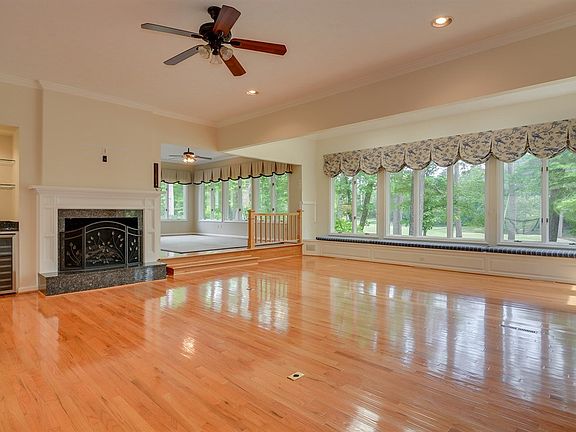 5th image of 109 Mulberry Ct