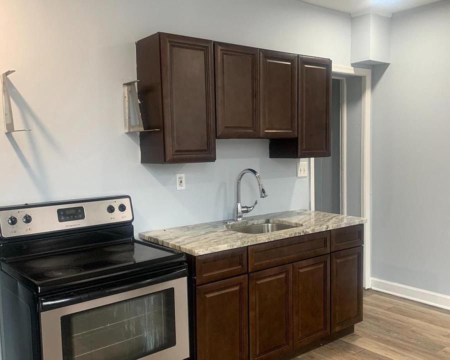 1st image of 5533 W Girard Ave #3