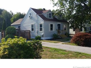 50 Soundview Rd, Groton, CT 06340