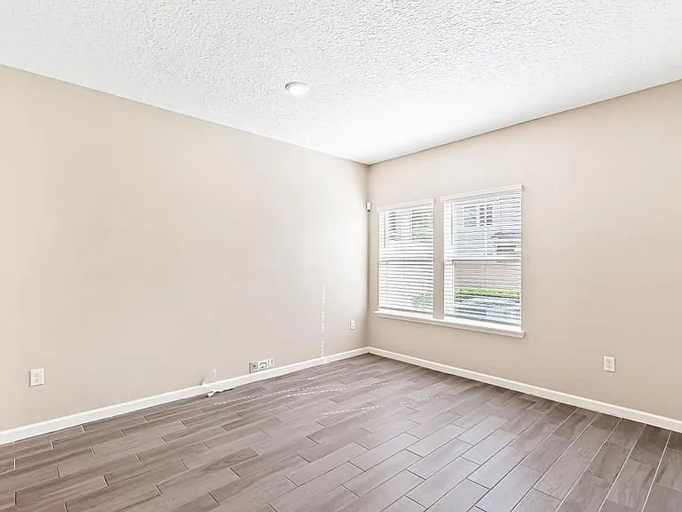 1620 Pottsburg Point Dr — Photo 15