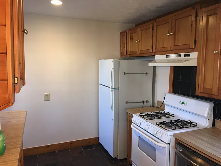 98 Boston Ave #2 — Photo 10