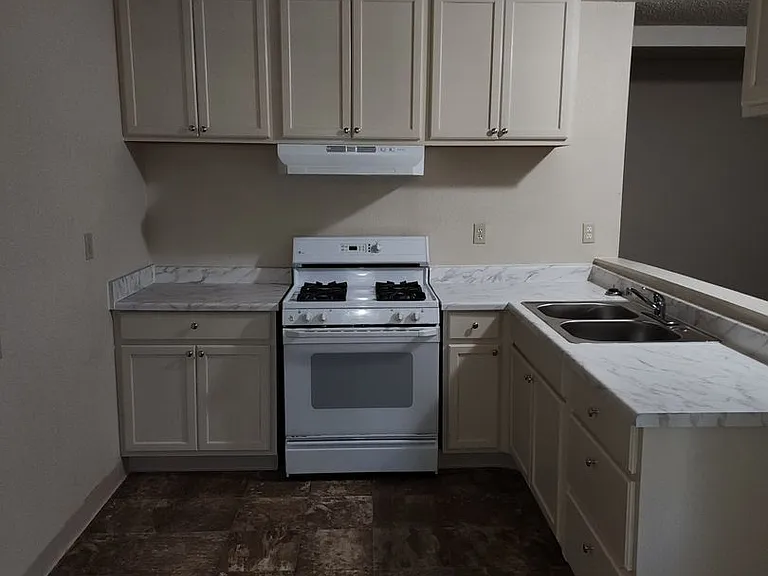 1301-1309 Ensenada Dr — Photo 25