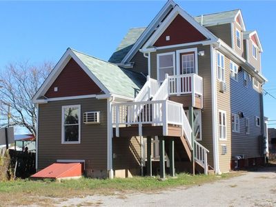 410 1st Ave, West Haven, CT, 06516