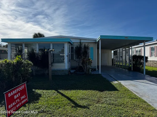 905 Pecan Cir, Barefoot Bay, FL 32976