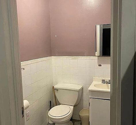 2nd image of 3059 Steinway St #2R