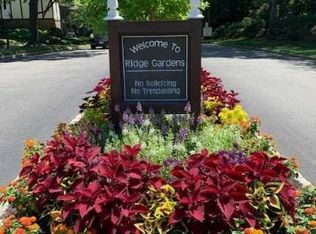3013 Stowe Ln, Mahwah, NJ 07430
