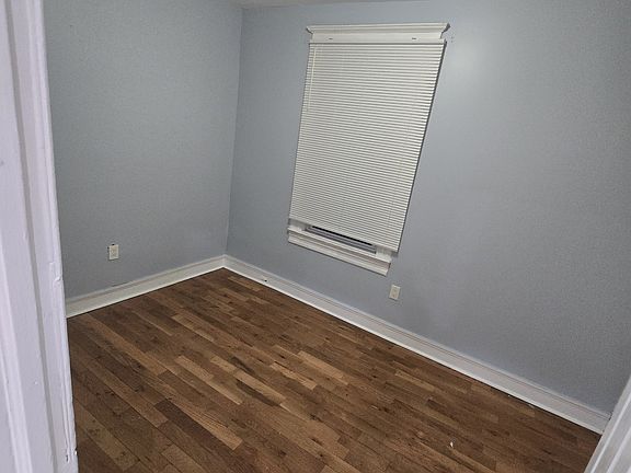 3rd image of 194 21st St #G1