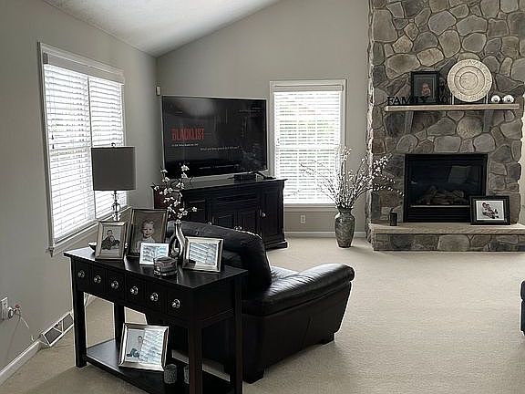 4th image of 7023 Lyons View Ct