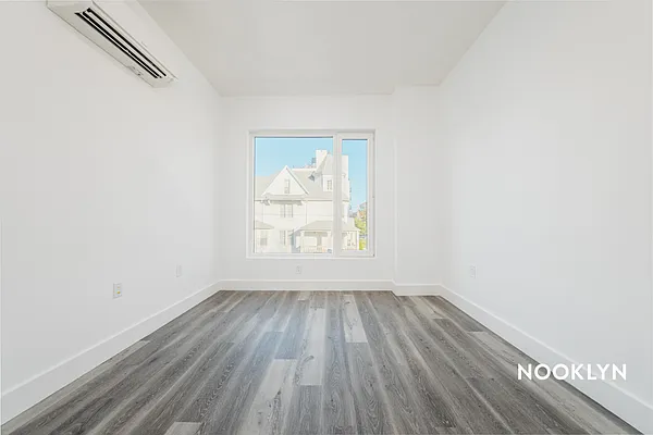Rented by Nooklyn NYC LLC | media 11
