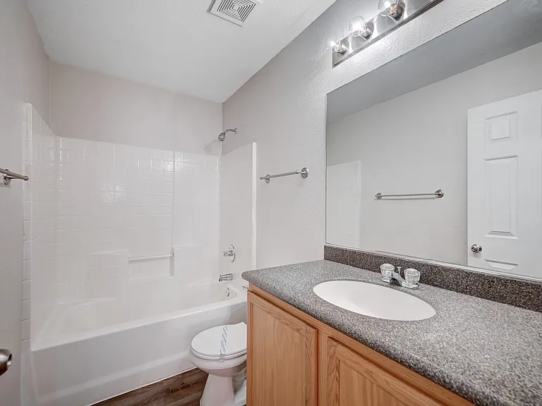 9909 Wingate Creek Ct — Photo 6