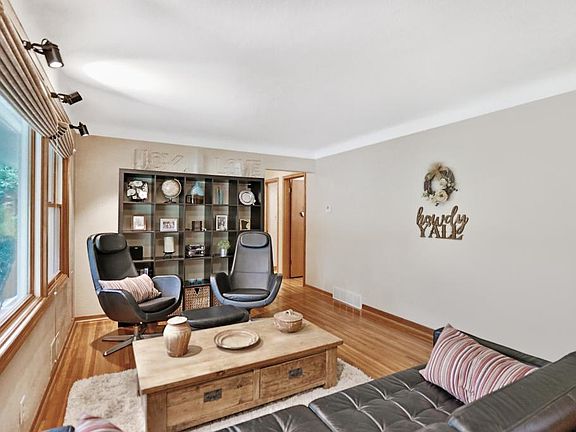 4th image of 2742 Galtier St