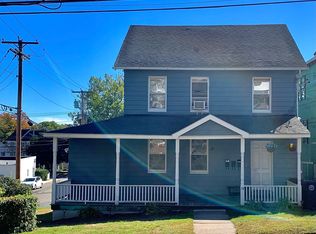 34 Golden Hill St #1, Milford, CT 06460