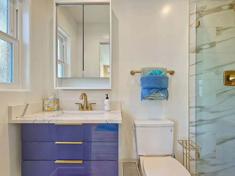 409 N Ditmar — Photo 13