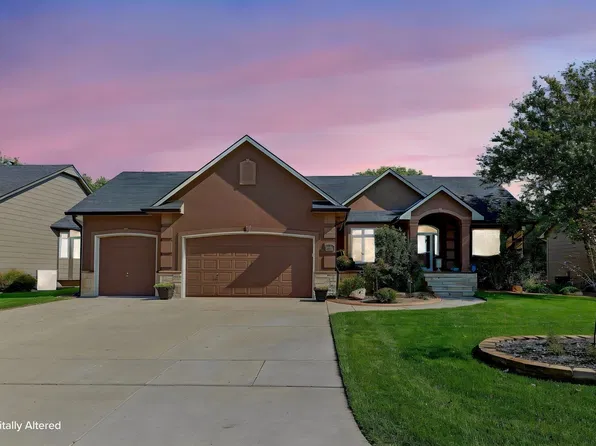 3918 N Lakecrest Ct, Wichita, KS 67205