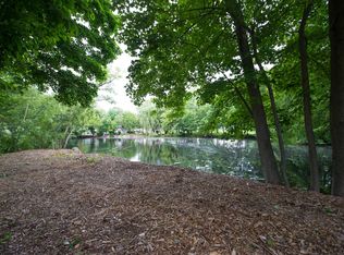 6 Klarman Ct, Huntington Station, NY 11746