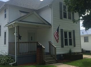 305 2nd Ave NE, Oelwein, IA 50662