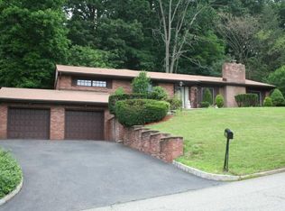 26 Ridge Rd, Hawthorne, NJ 07506