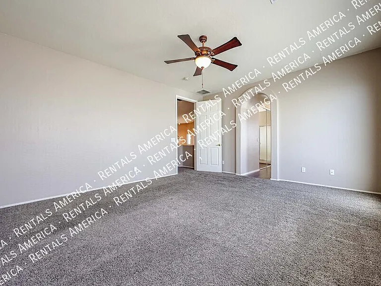 16869 S 30th Ave — Photo 35
