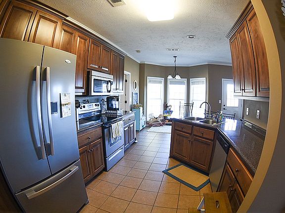 5th image of 106 McKenzie Dr