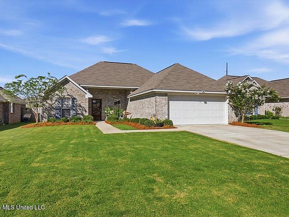 2nd image of 1204 Addison Ln