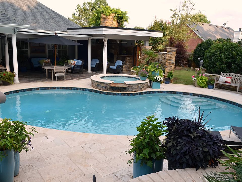 1st image of 106 Shadow Lake Dr
