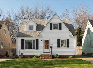 18316 Rockland Ave, Cleveland, OH 44135