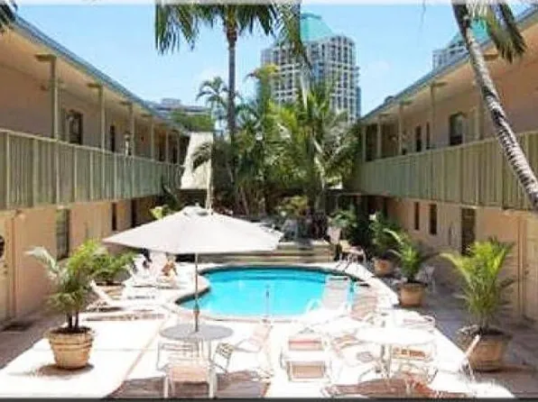 3265 Virginia St APT 12, Miami, FL 33133