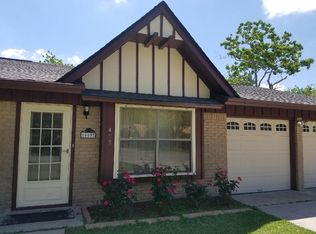 409 Westwood Dr, Port Lavaca, TX 77979