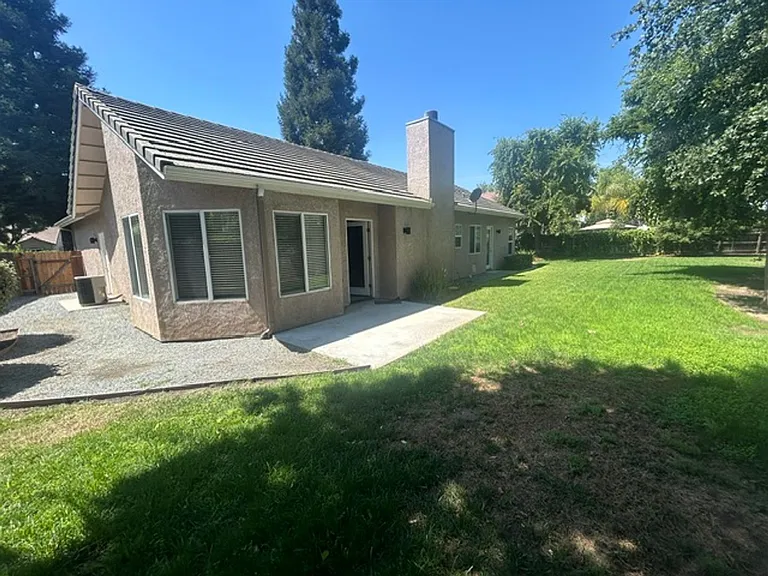 2744 W Ceres Ct — Photo 18